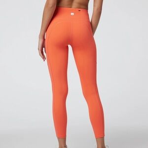Vuori never worn before leggings